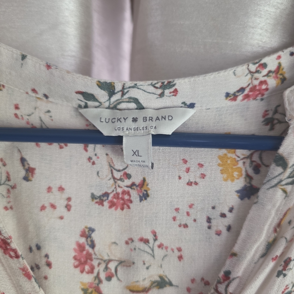 Lucky Brand Cream Floral Button-Front Peasant Blouse - Picture 3 of 4